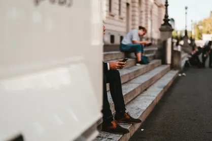 Казино Космик Спинс Мобилно приложение